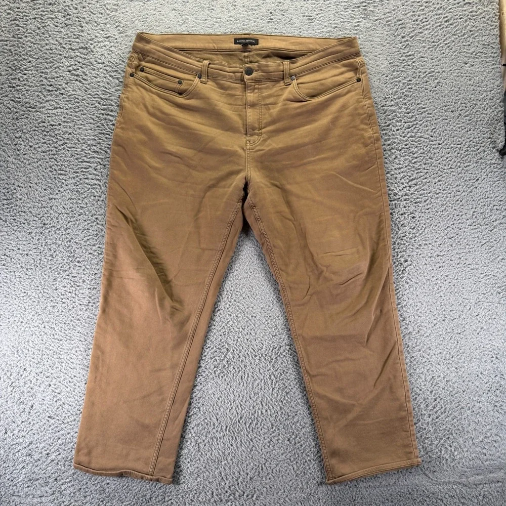 Banana Republic Pant Mens 42x28 Brown Cotton Chino Straight Leg Business Stretch